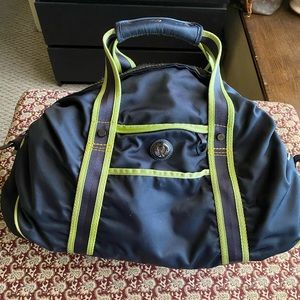 Lululemon Athletica Black and Green Travel Bag